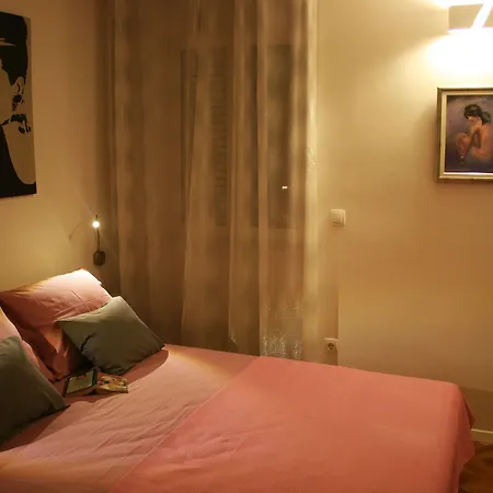 Old Center Apartment Split